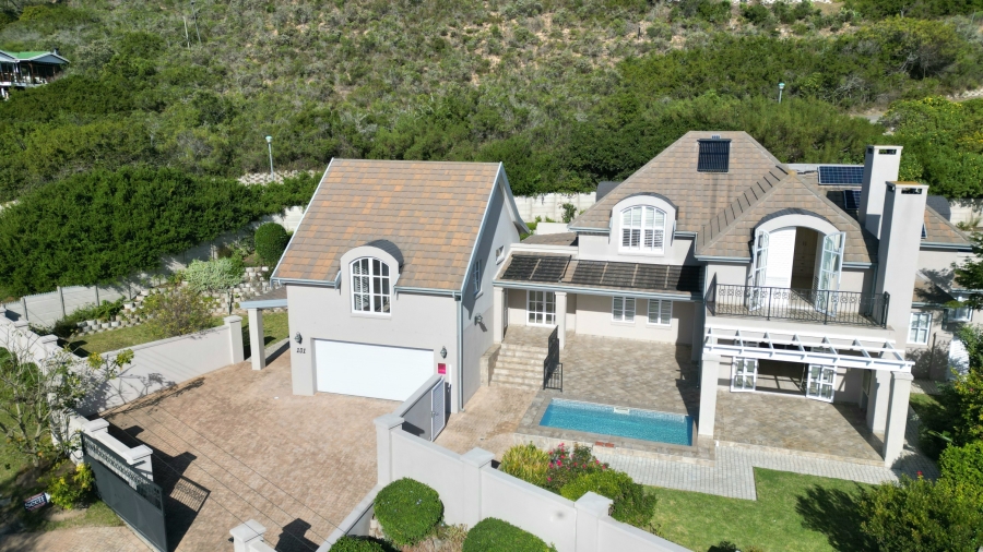 5 Bedroom Property for Sale in The Village Western Cape